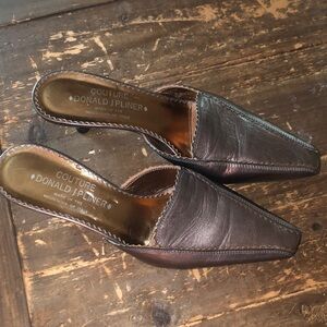VGUC Couture Donald J Pliner bronze kitten mule heels